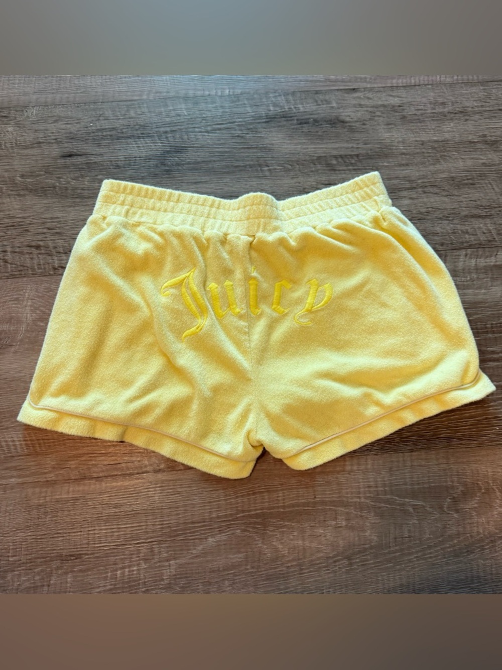 Juicy Couture x Forever 21 Terry Cloth Shorts Sz L Yellow Y2K Logo Velour Style